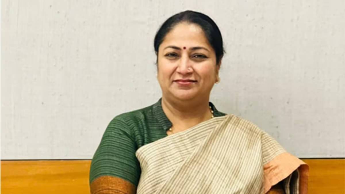 Rekha Gupta Net Worth: ₹73 Lakh in Bank, Properties in Rohini & Shalimar Bagh | Delhi’s New CM Owns Assets Worth Crores