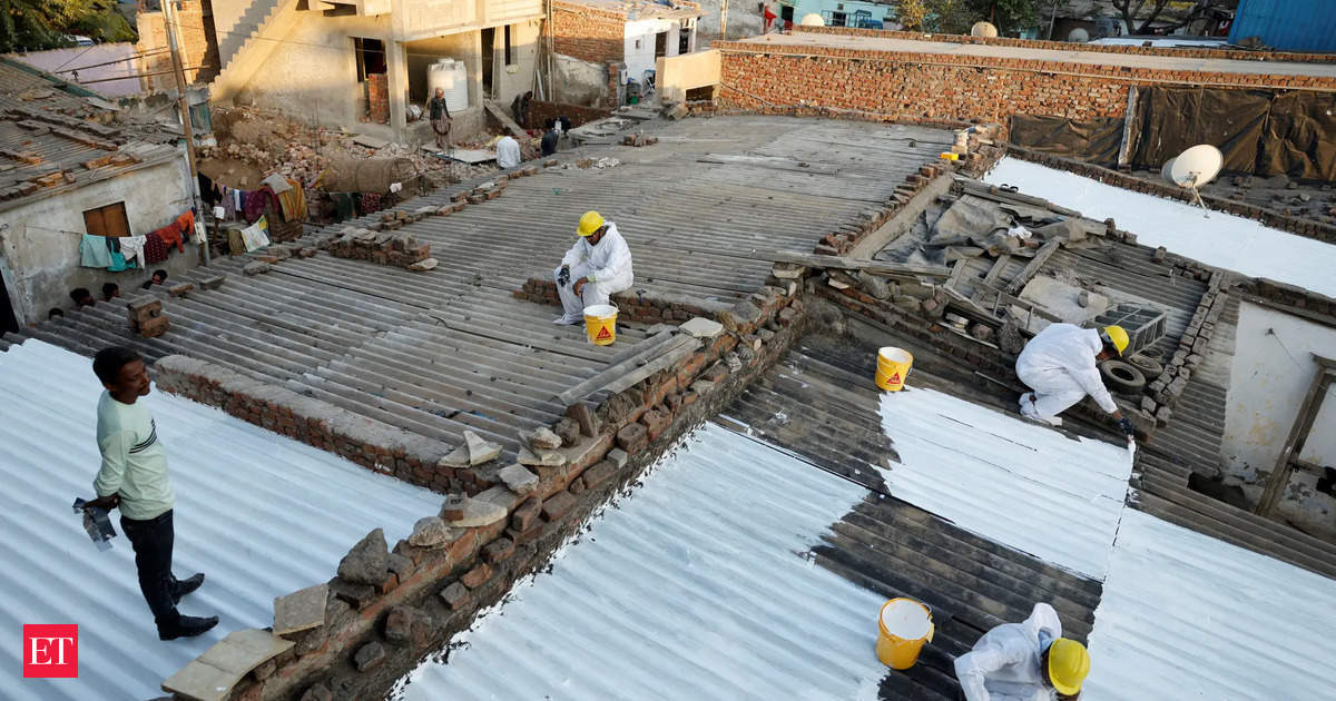 Indian slums get ‘cool roofs’ to combat extreme heat
