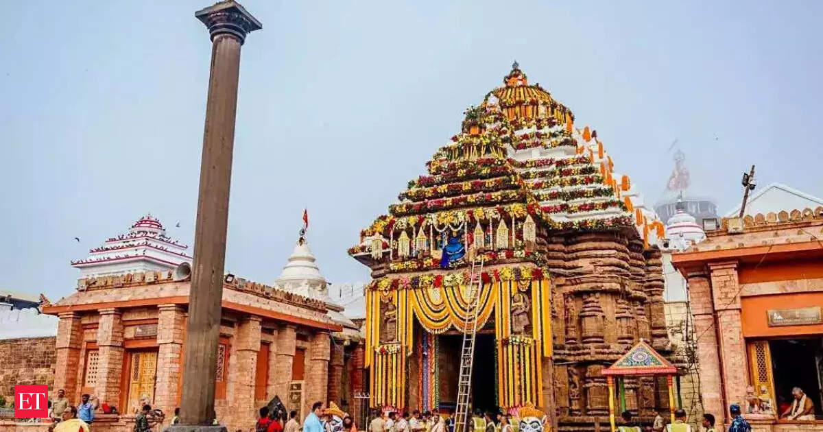 Servitor served notice over ”use” of Puri Jagannath temple sacred wood to make idols in Digha shrine