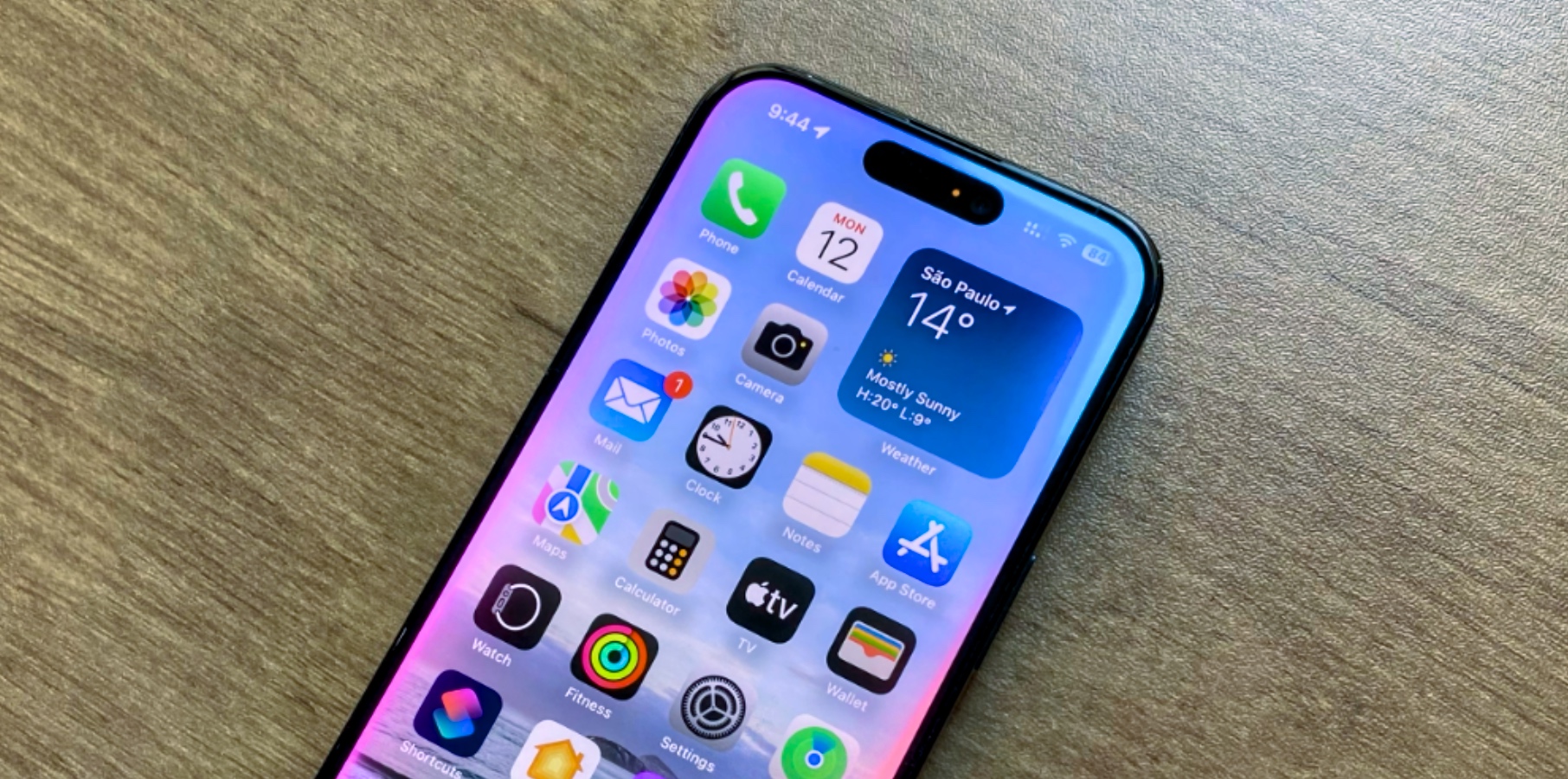 ‘Lopez Voice Assistant’ emails aren’t a scam, they’re about the Siri class action settlement