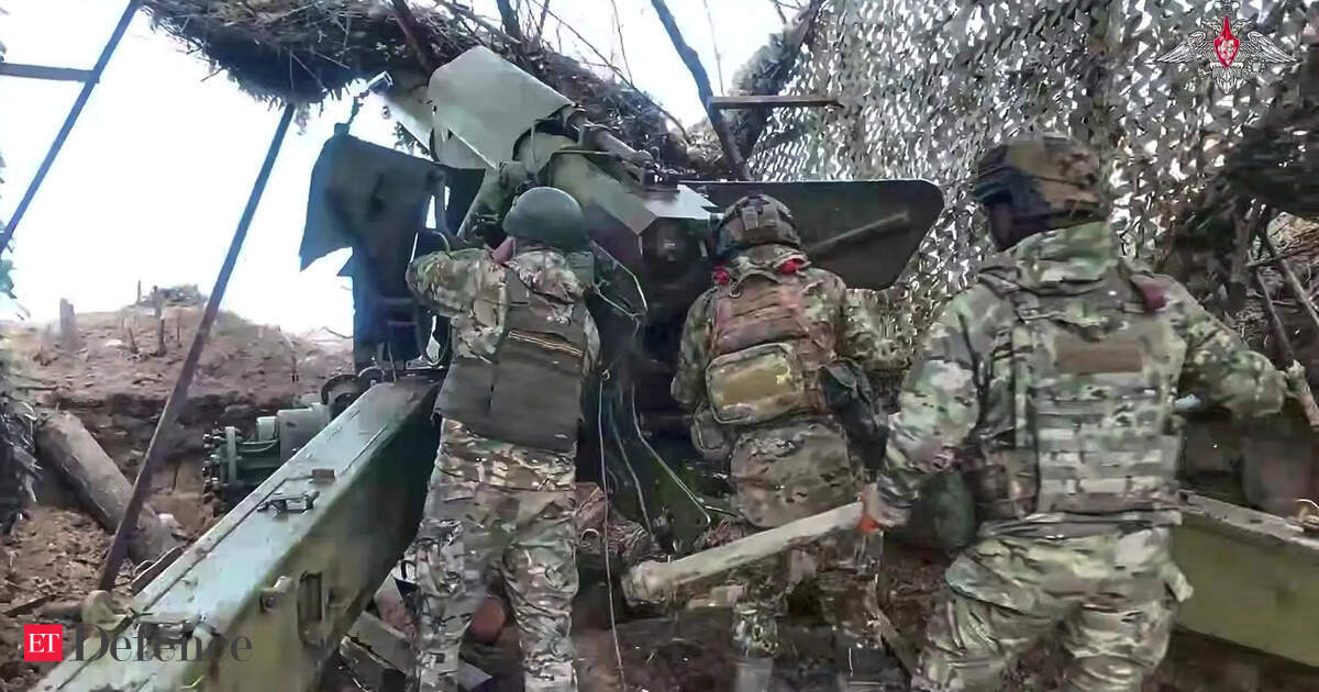 Russia says forces capture two settlements, Ukraine says fighting continues throughout front