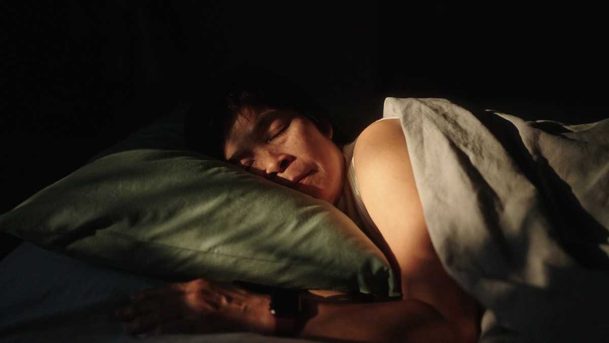 Why some people are better off sleeping on their sides