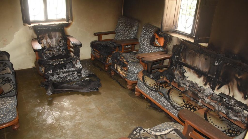 Man arrested for setting Yadgir district Congress office on fire