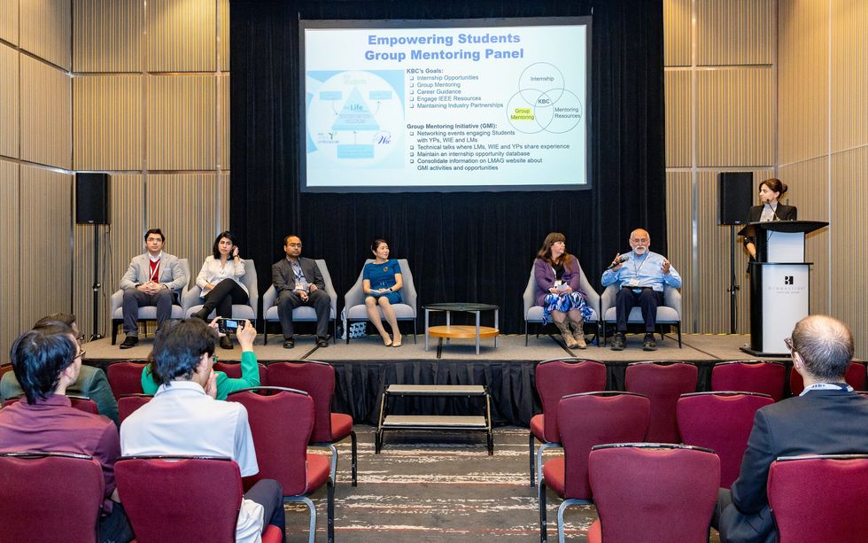 IEEE Life Members Committee Reconnects With Members