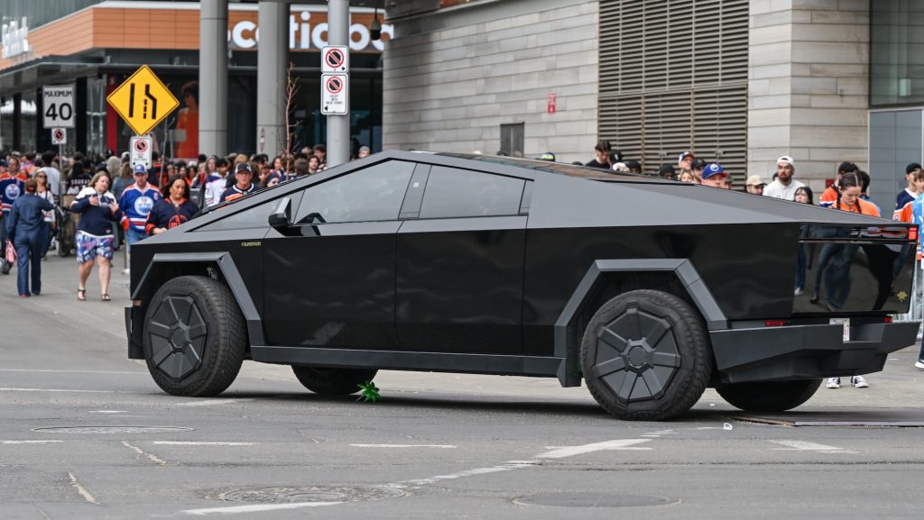 Cybertruck police cruisers set to patrol World Cup matches in Mexico