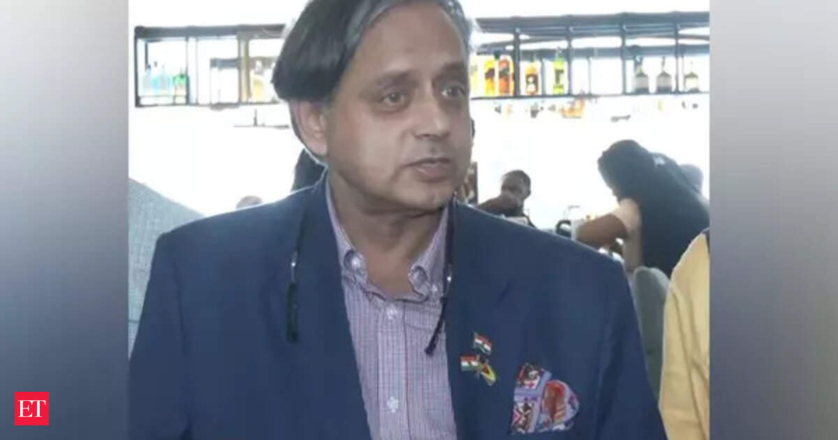 Cong leaders slam Tharoor for ‘crossed LoC’ remark