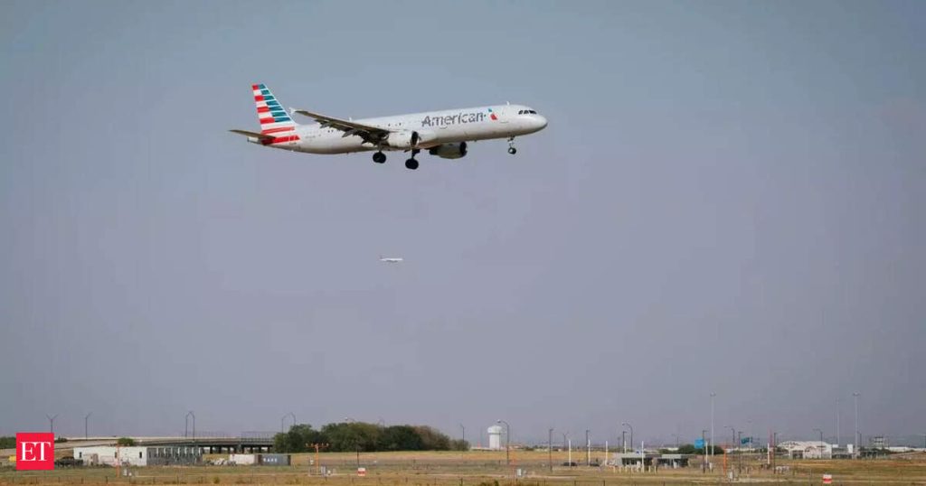 American Airlines’ Connecticut-Chicago flight declares emergency, turns back. Here’s why