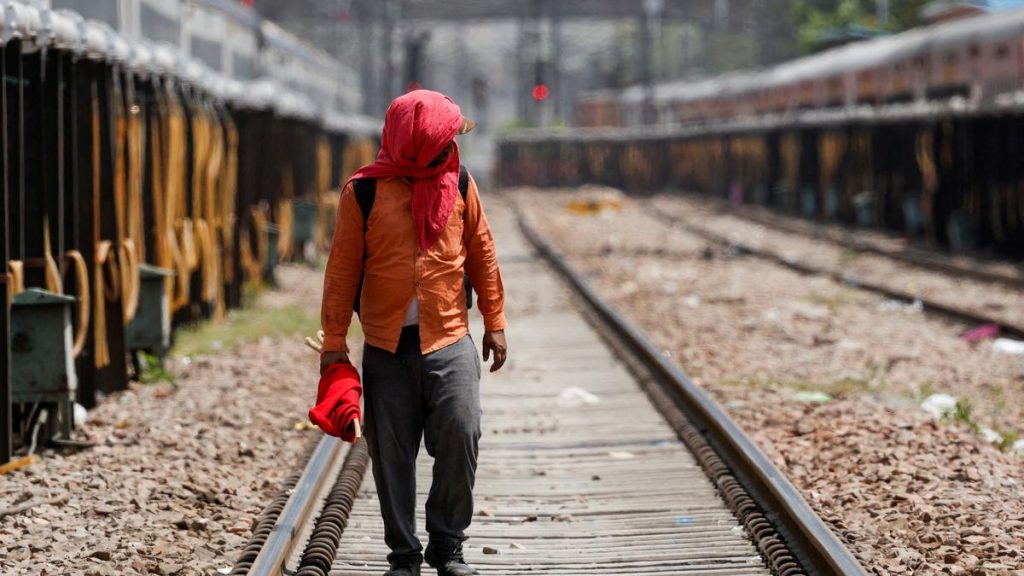 How do heatwaves impact India’s labour productivity?
