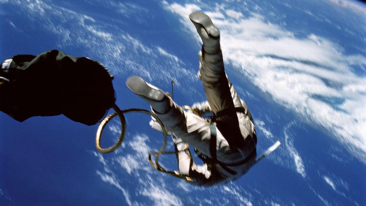 60 years ago, Ed White went out for walk | Space photo of the day for June 3, 2025