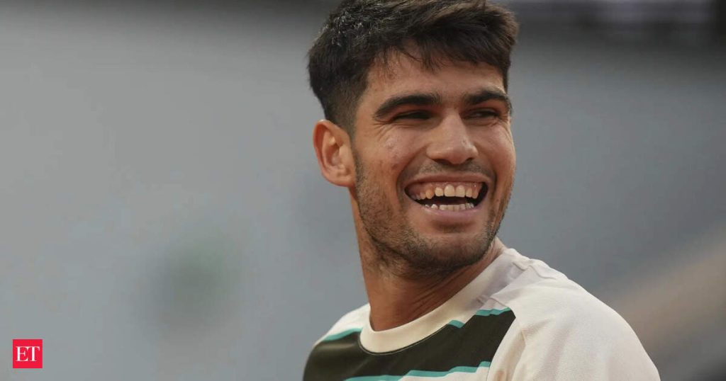 Carlos Alcaraz defeats injured Tommy Paul to reach French Open 2025 semifinals