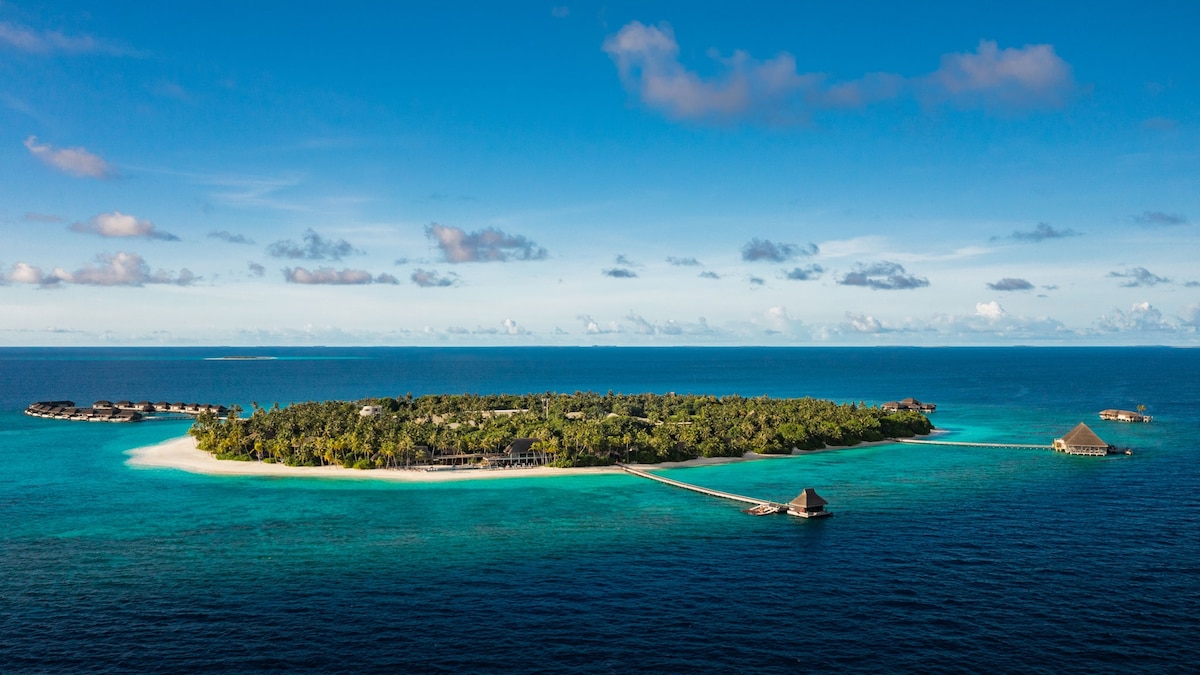 Why you should plan a solo trip to the Maldives—the honeymoon capital of the world