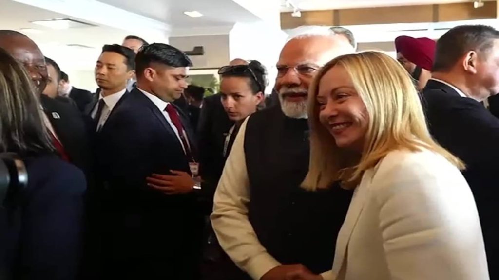 PM Modi Shakes Hands With Italian Counterpart Giorgia Meloni, Holds Brief Conversation on Sidelines of G7 Summit In Canada