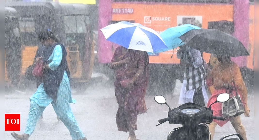 Mumbai weather: Moderate rain expected