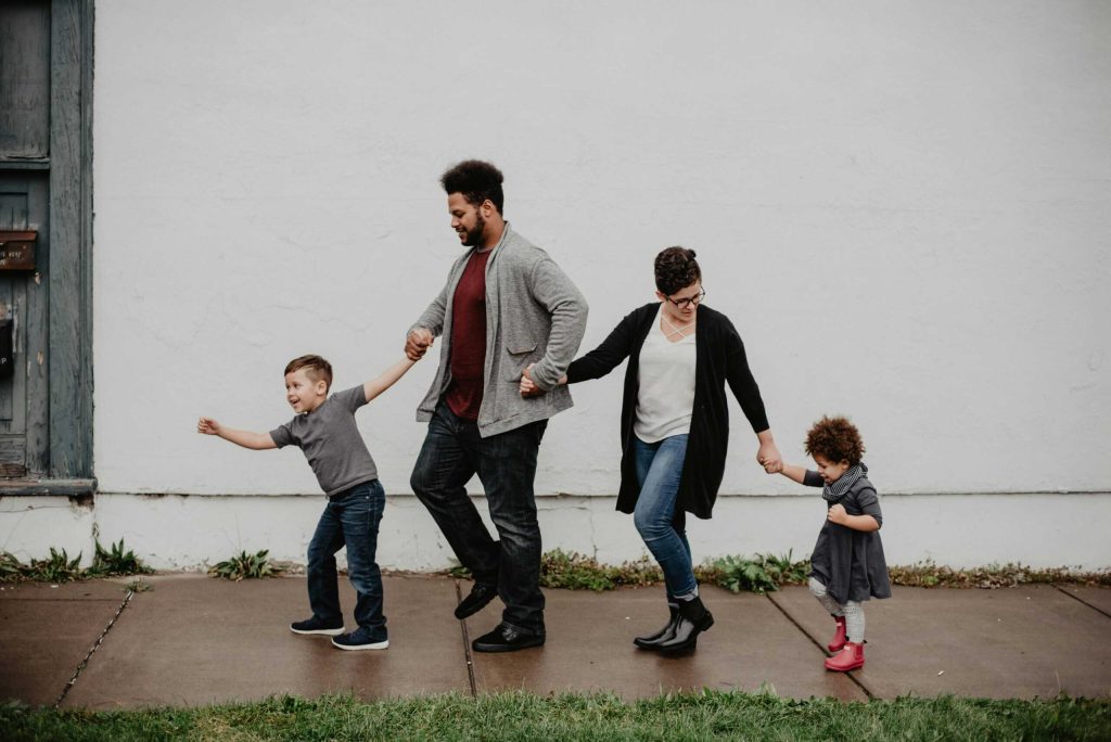 How to Balance Work and Family Life: 12 Proven Strategies for Working Parents