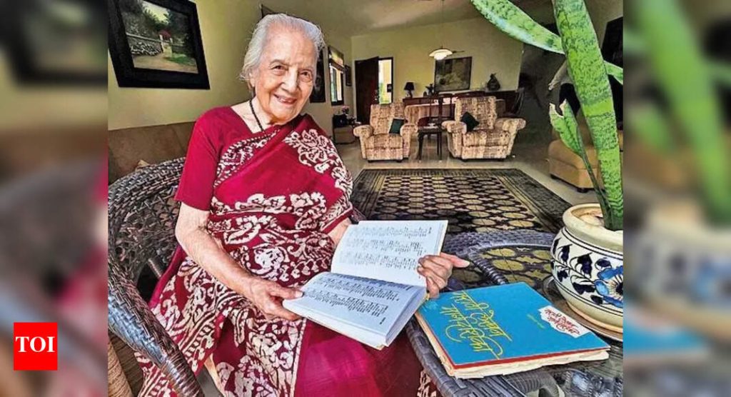 At 100, Marathi grammar guru busts biases, myths and typos