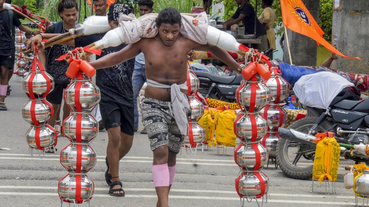 security-beefed-up-on-kanwar-yatra-route-across-uttar-pradesh 