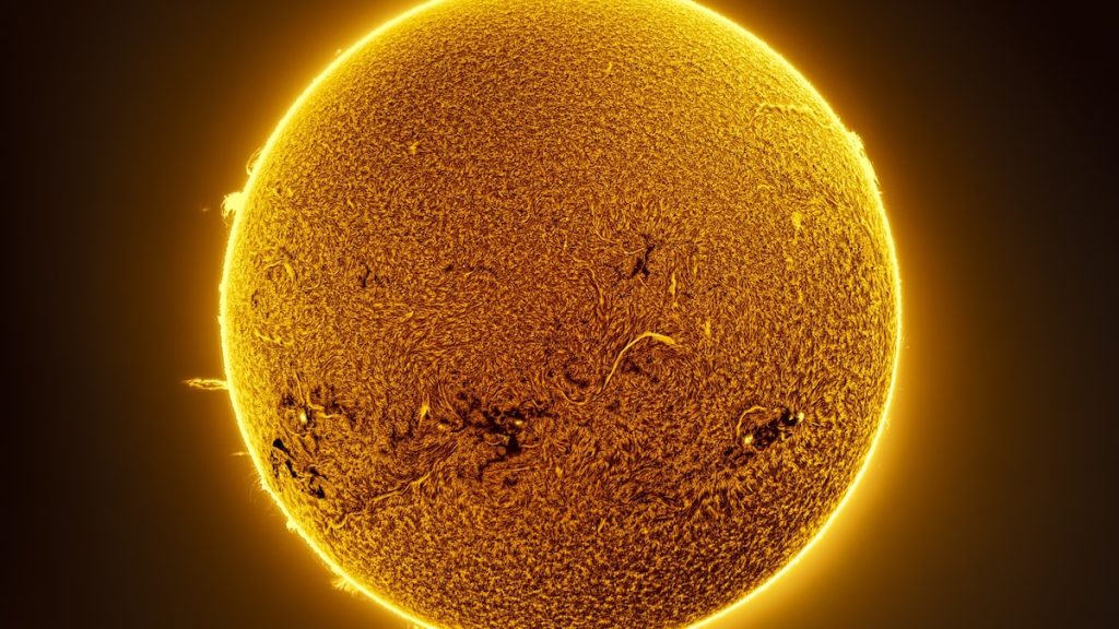 What does a solar tornado look like? One photographer got these incredible shots