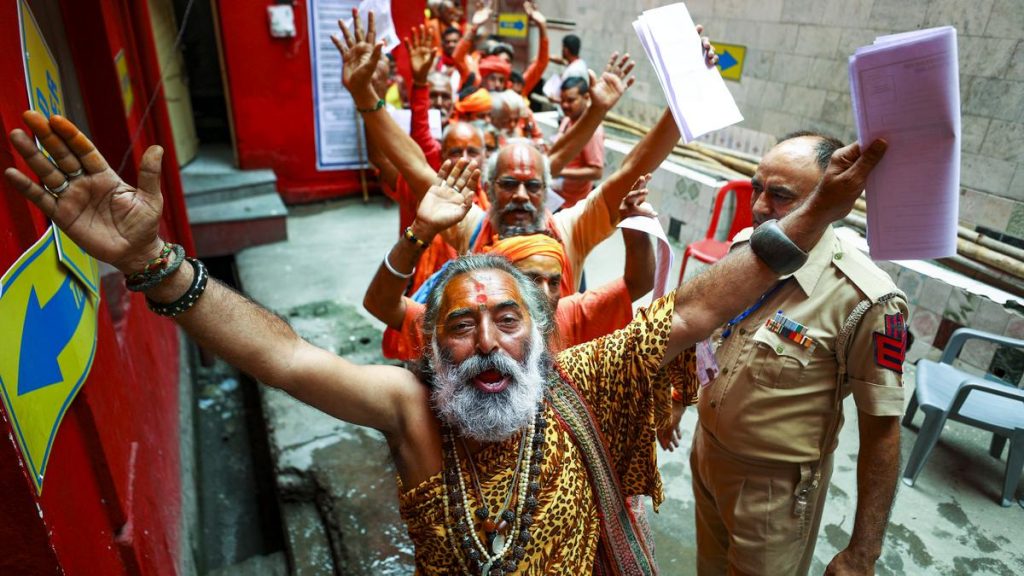 Over 6,600 Pilgrims Embark on Amarnath Yatra
