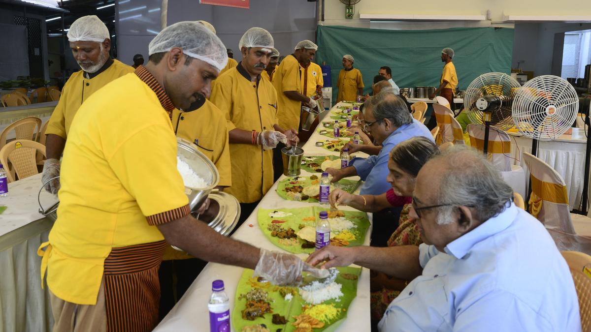 catering-units-in-tamil-nadu-must-intimate-on-display-of-their-names-in-tamil-during-registration,-renewal