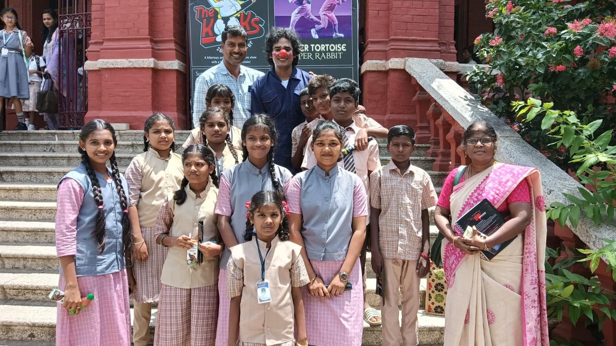 nagapattinam-govt.-schoolchildren-attend-international-drama-festival-in-chennai