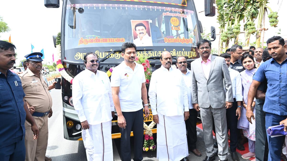 contradictory-statements-on-forming-of-govt.-will-cost-aiadmk,-bjp-dearly-in-polls:-udhayanidhi