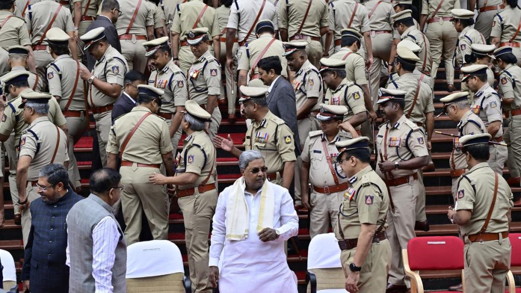 Karnataka Government Transfers 35 IPS Officers