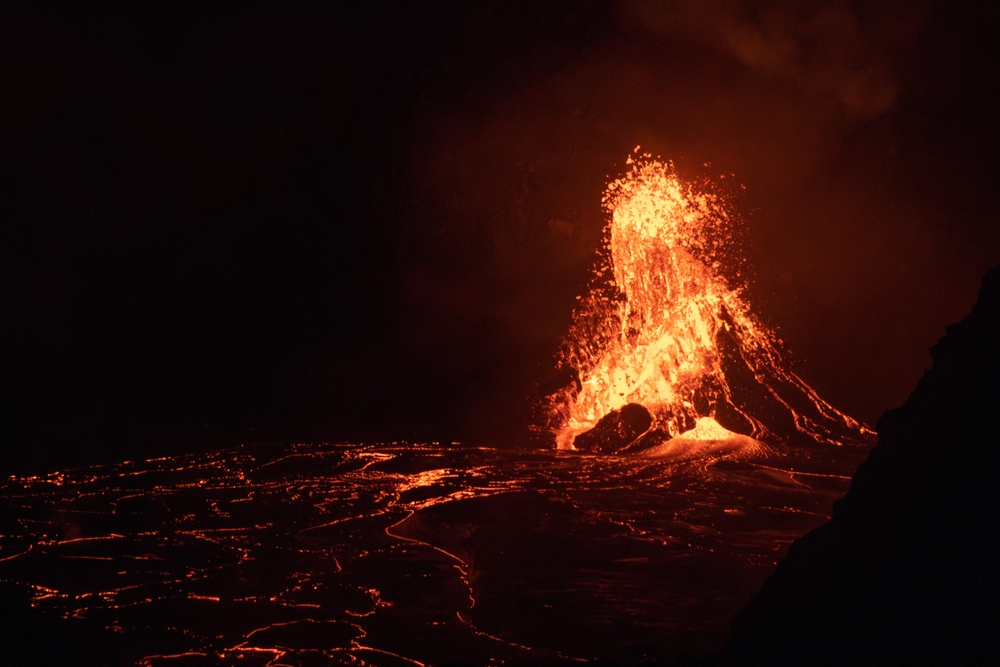 BLOBS 1,500 Miles into Earth’s Mantle May Cause Massive Volcanic Eruptions on the Surface