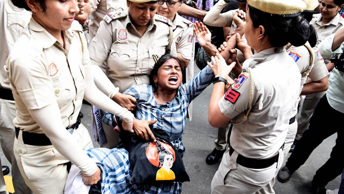odisha-self-immolation-case:-crime-branch-says-student’s-complaint-not-validated-by-enquiry-team
