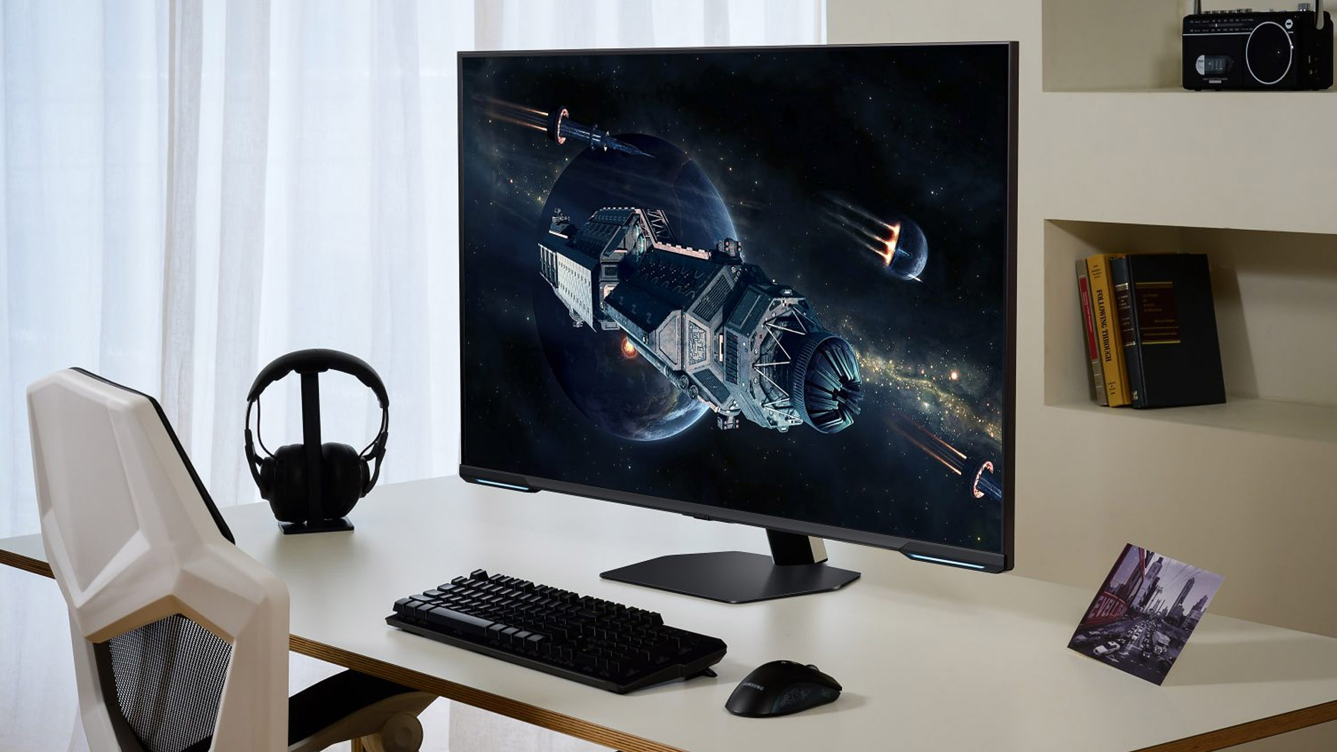 Samsung’s Mac-friendly 32-inch Odyssey G7 is $350 off today only