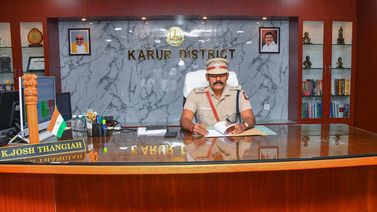 new-sps-of-karur-and-ariyalur-districts-take-charge
