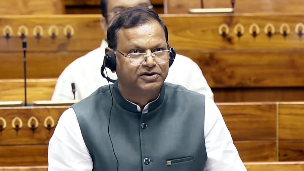 Centre Invites Suggestions from States, Ministries on 8th Pay Commission