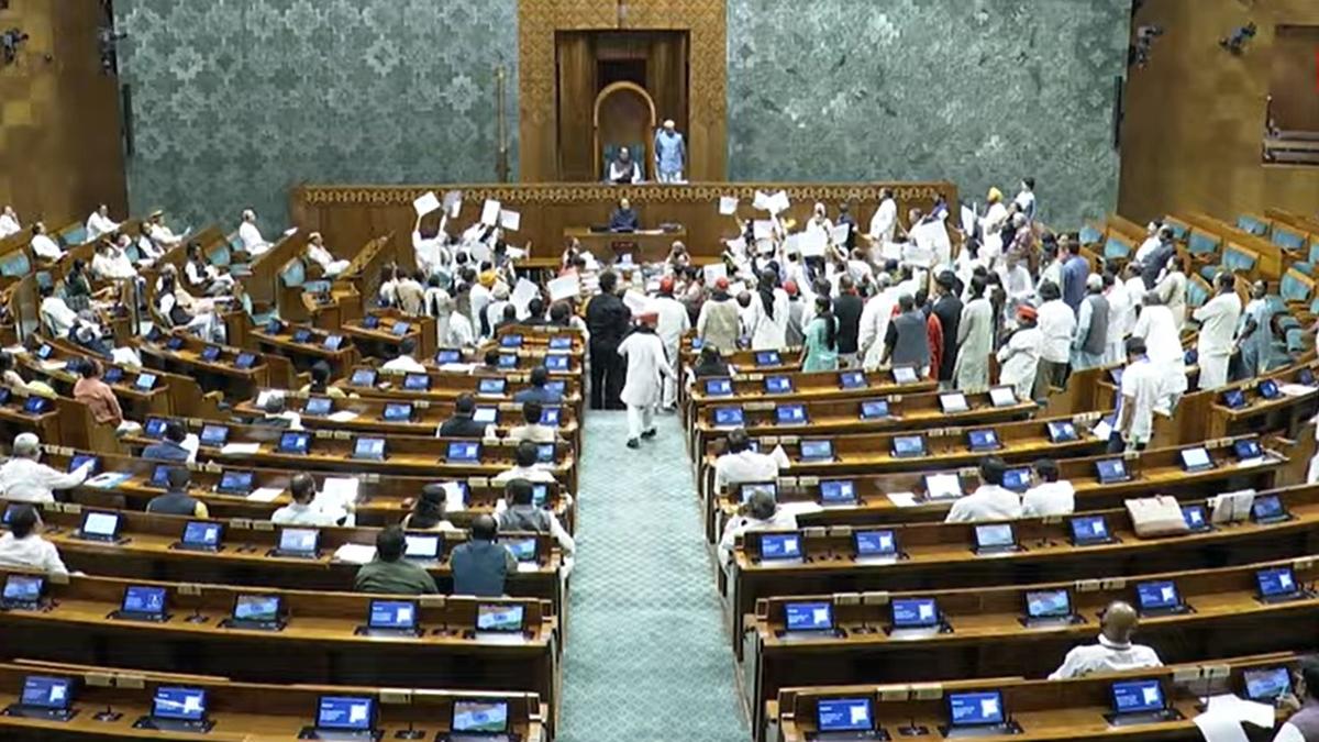 parliament-monsoon-session:-both-houses-continue-to-remain-in-deadlock-over-opposition-protests