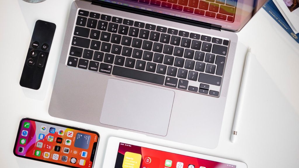 How to copy and paste on a MacBook or Mac