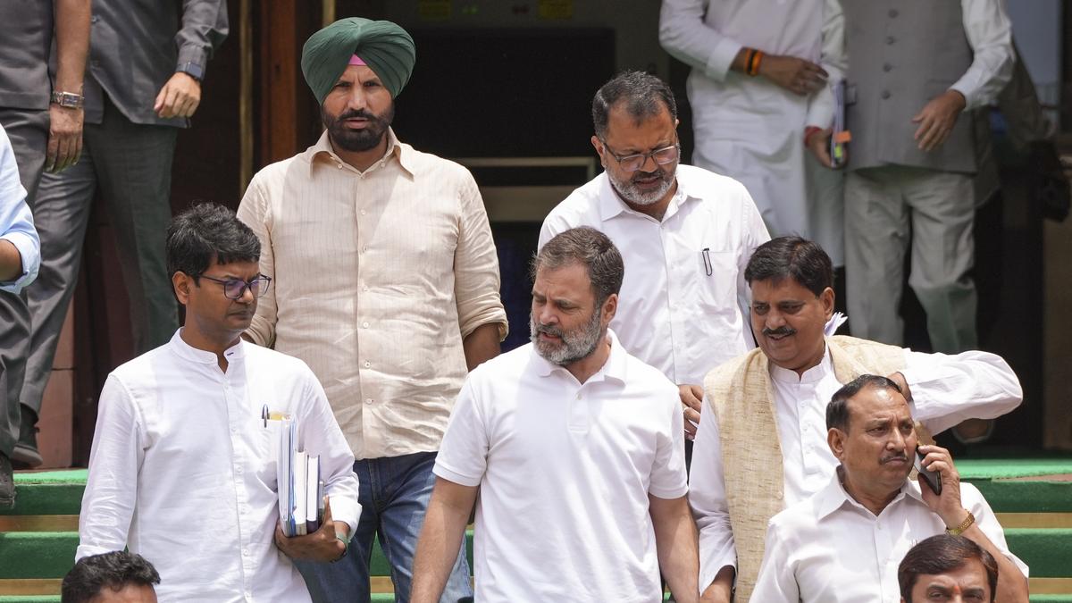 rahul-gandhi-granted-bail-in-savarkar-defamation-case