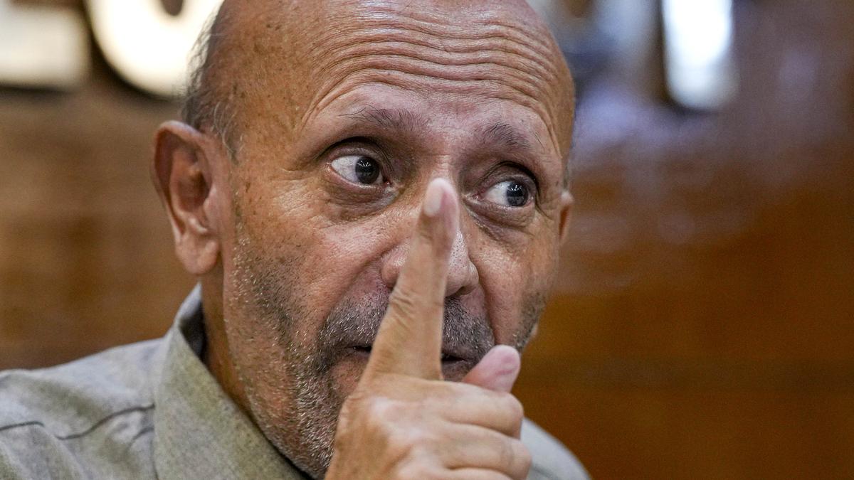 delhi-hc-seeks-nia’s-response-on-jailed-mp-abdul-rashid’s-interim-bail-plea-in-terror-funding-case