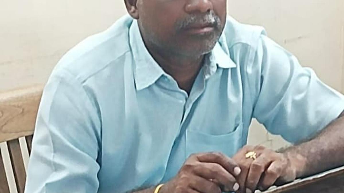 tangedco-foreman-held-on-bribery-charges-near-katpadi