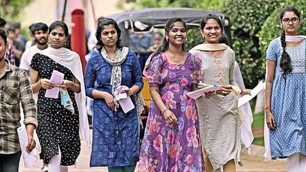 Engineering Aspirants in West Bengal Anxious Over Delayed Entrance Test Results