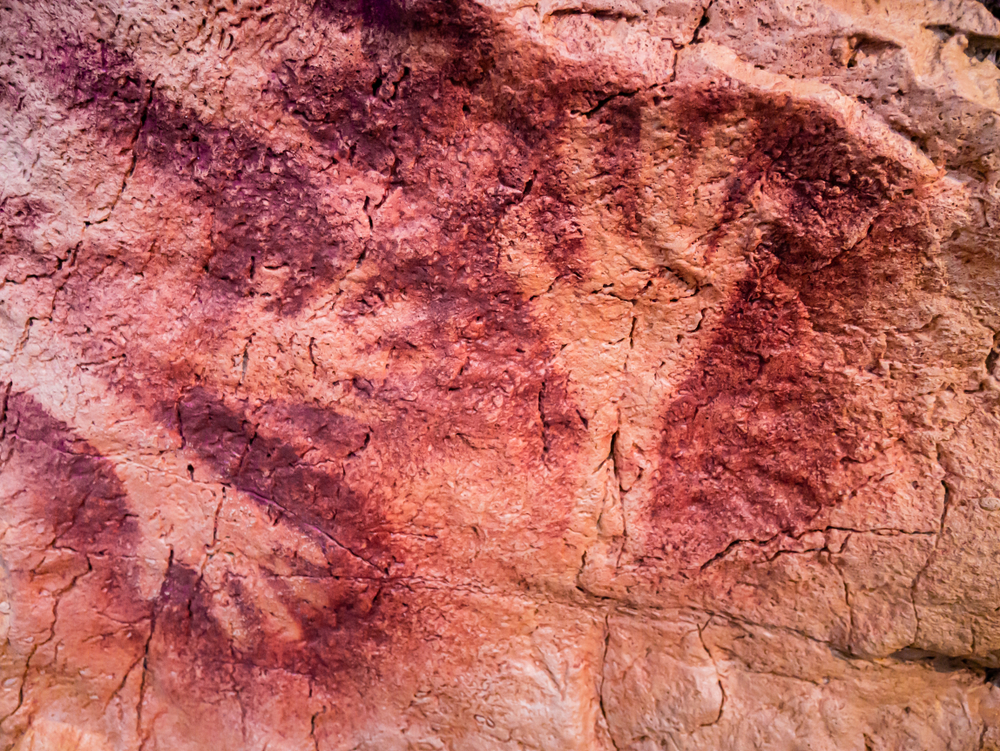 Paleolithic Children Played with Mud Balls and Tried to Knock Down Cave Formations