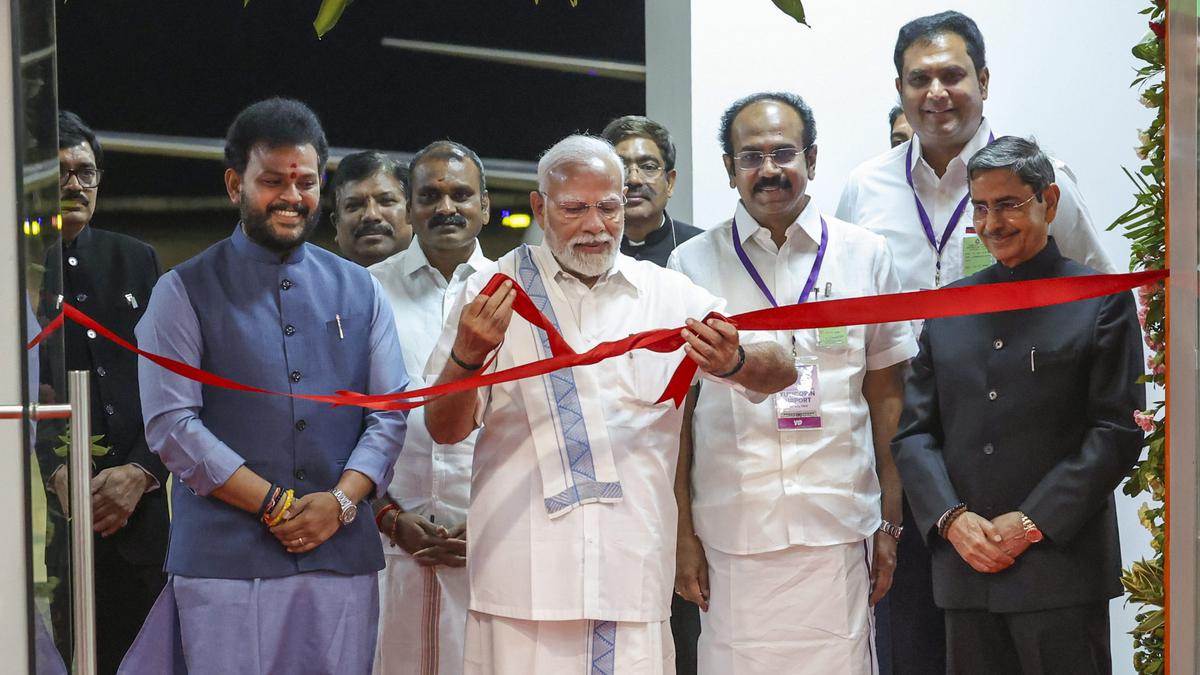 pm-modi-inaugurates-projects-worth-₹4,900-crore-in-tamil-nadu