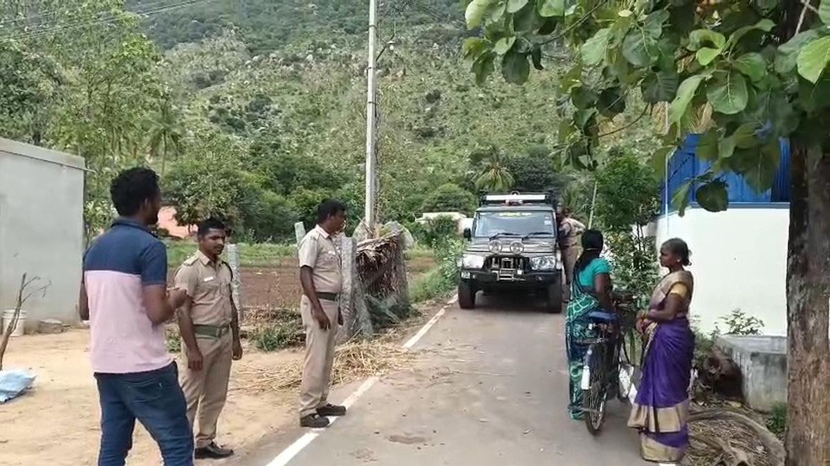 sloth-bear-attacks-motorist-in-yelagiri-hills;-forest-officials-issue-guidelines