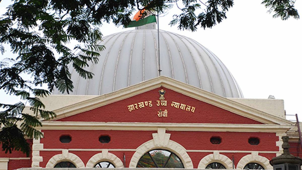 jharkhand-high-court-delivers-verdicts-pending-for-years-within-a-week-after-death-row-convicts-moves-sc