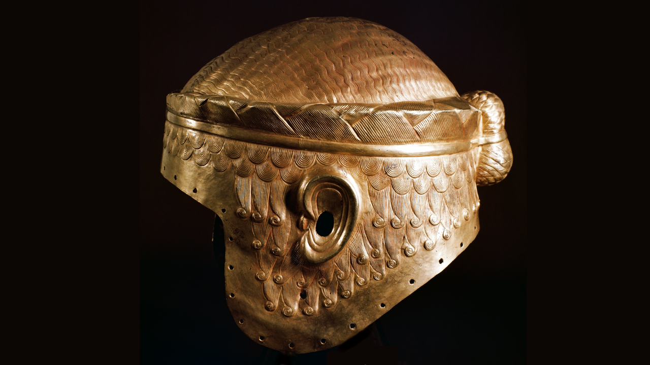 Meskalamdug’s Helmet: One of the world’s oldest helmets depicts a Mesopotamian prince’s man bun