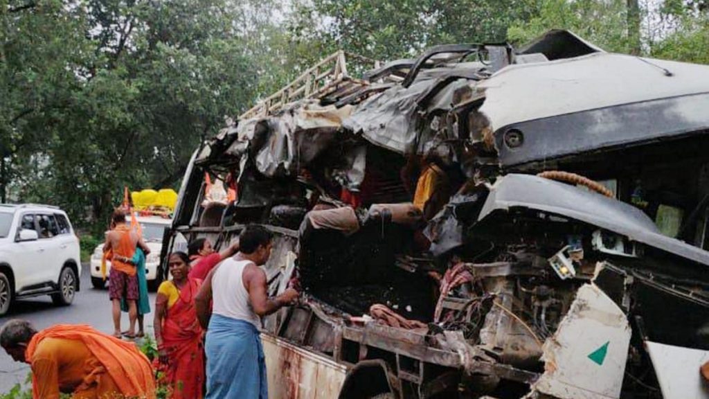 Jharkhand Tragedy: 5 Kanwariyas Dead, 23 Injured in Deoghar Bus-Truck Collision