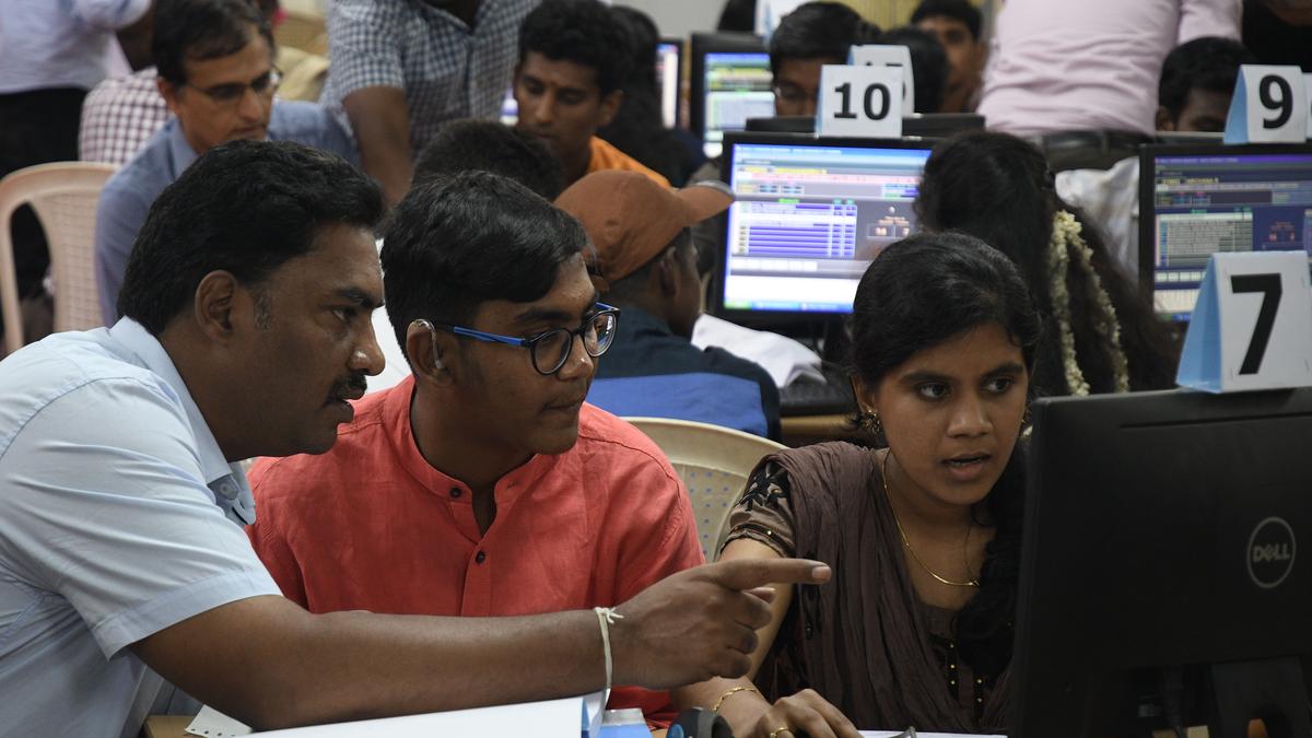 tnea-counselling-2025:-over-80,000-students-get-tentative-allotment-in-round-2