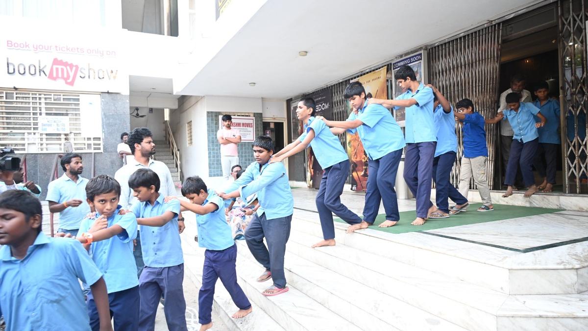 visually-challenged-children-watch-“hari-hara-veera-mallu”