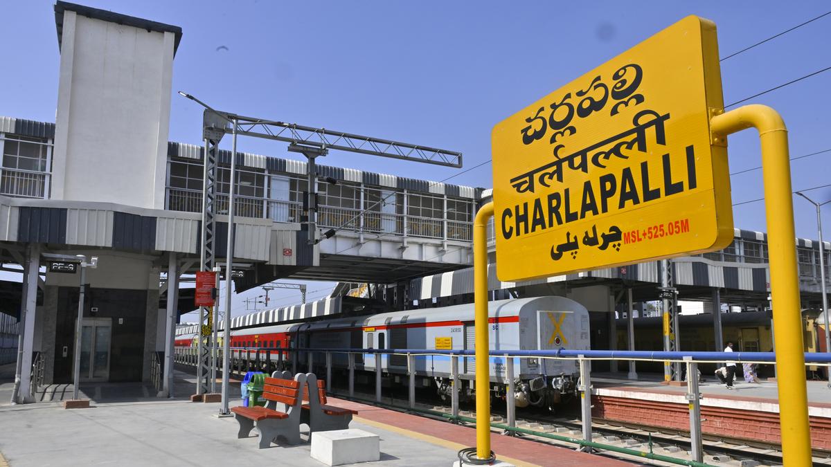 technical-&-infrastructure-constraints-in-running-additional-mmts-trains-to-cherlapalli-station:-scr