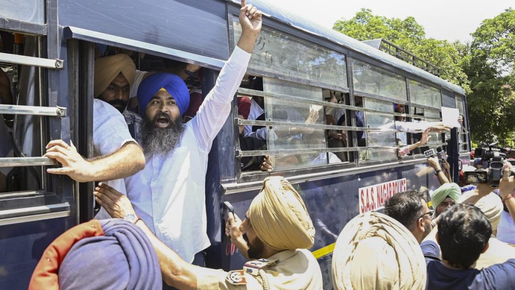 Akali Dal protests against Punjab govt’s land pooling policy
