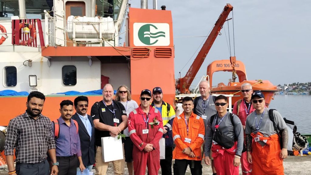 Foreign technicians, divers arrive to extract oil from MSC Elsa 3