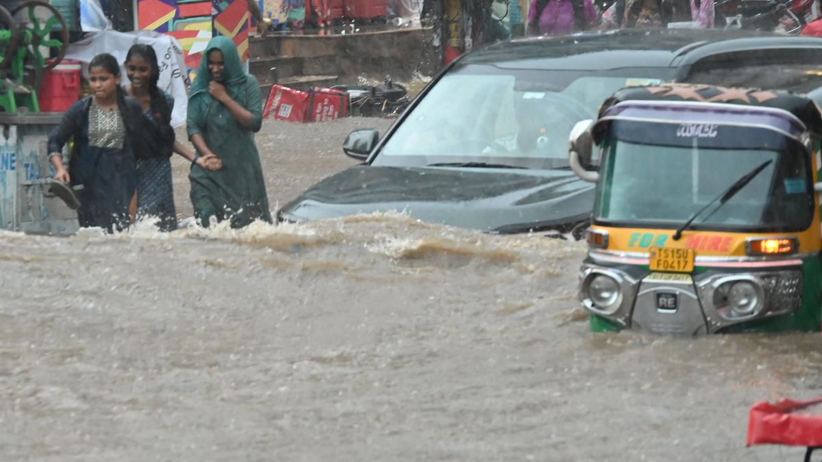 hyderabad’s-drain-game-fails:-collapsed-vents-suspected-in-ameerpet-deluge