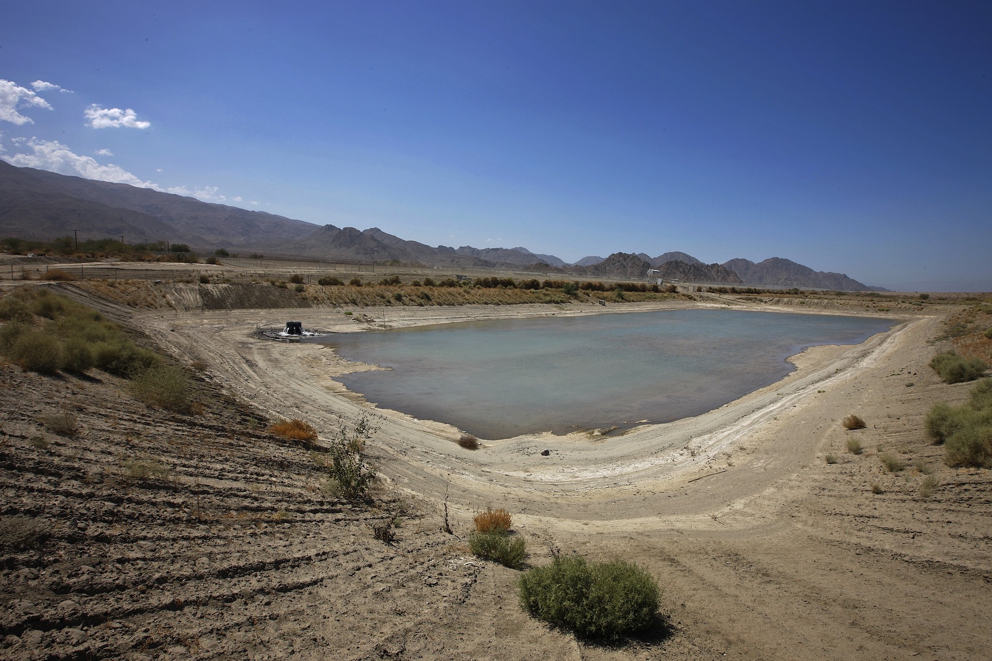 Groundwater is drying out, heating up, and causing sea level rise